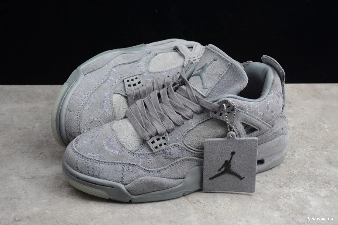 4“ x Cool Grey”930155-003 KAWS Air Jordan 0219